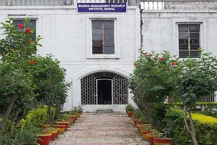 https://cache.careers360.mobi/media/colleges/social-media/media-gallery/25056/2021/1/19/Management Department of Bhabha University Bhopal_Campus-View.jpg